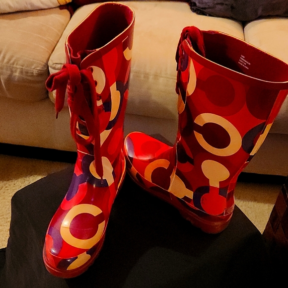Gently Worn Ladies Rain Boots - Picture 1 of 7